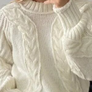 Express Chunky Crew Neck Cable Knit Sweater Gray S